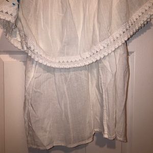 Mexican off the shoulder shirt